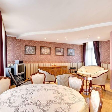Aristocratic, Elegant, Designer Top Central Apartment Sófia Exterior foto