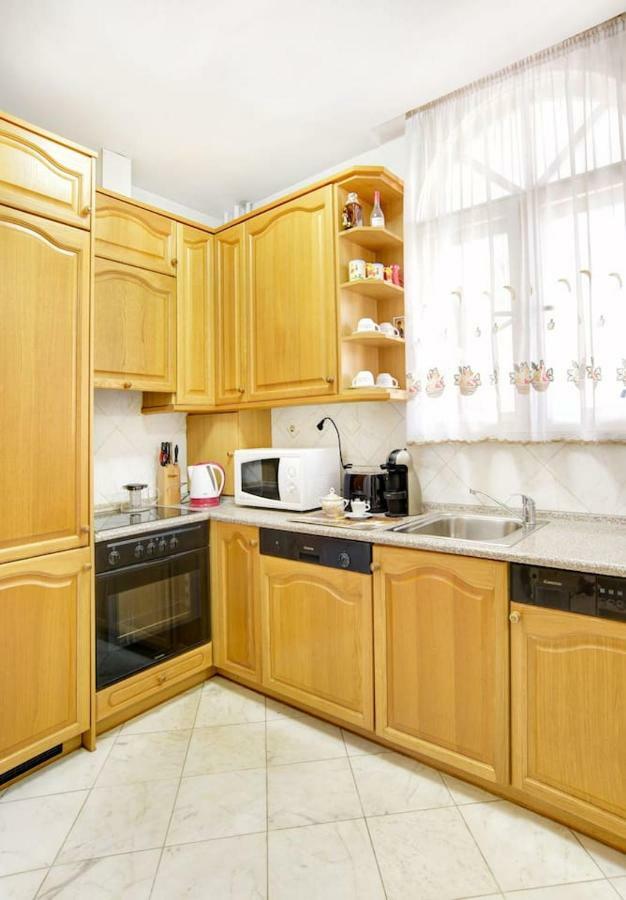 Aristocratic, Elegant, Designer Top Central Apartment Sófia Exterior foto
